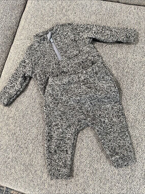 Old Navy Baby Gray Zip Footie Like New